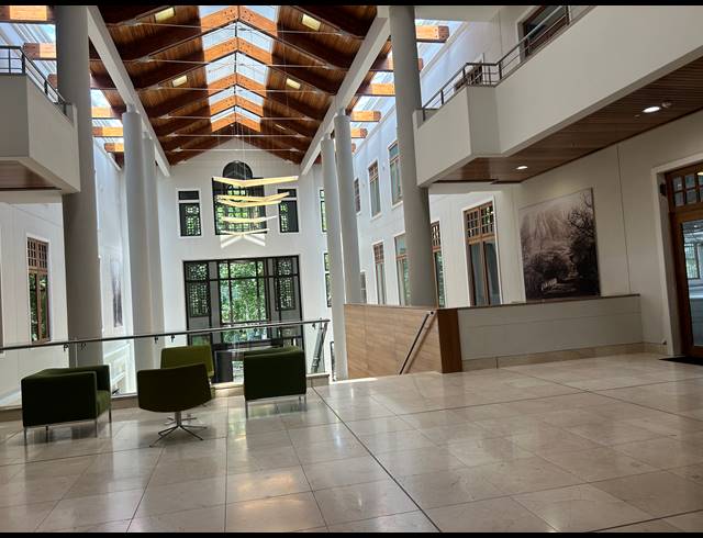 354M² OFFICE TO LET IN NEWLANDS